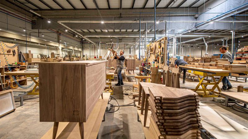 Exportações de madeira e mobiliário crescem 18% e somam 2.258 milhões até setembro
