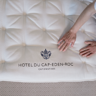 Tréca Paris brings the art of French sleep to the Hôtel du Cap-Eden-Roc in Antibes